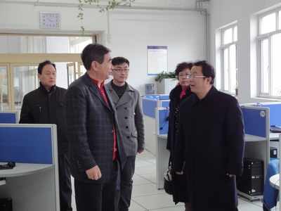 滨州医学院图书馆领导参观我馆